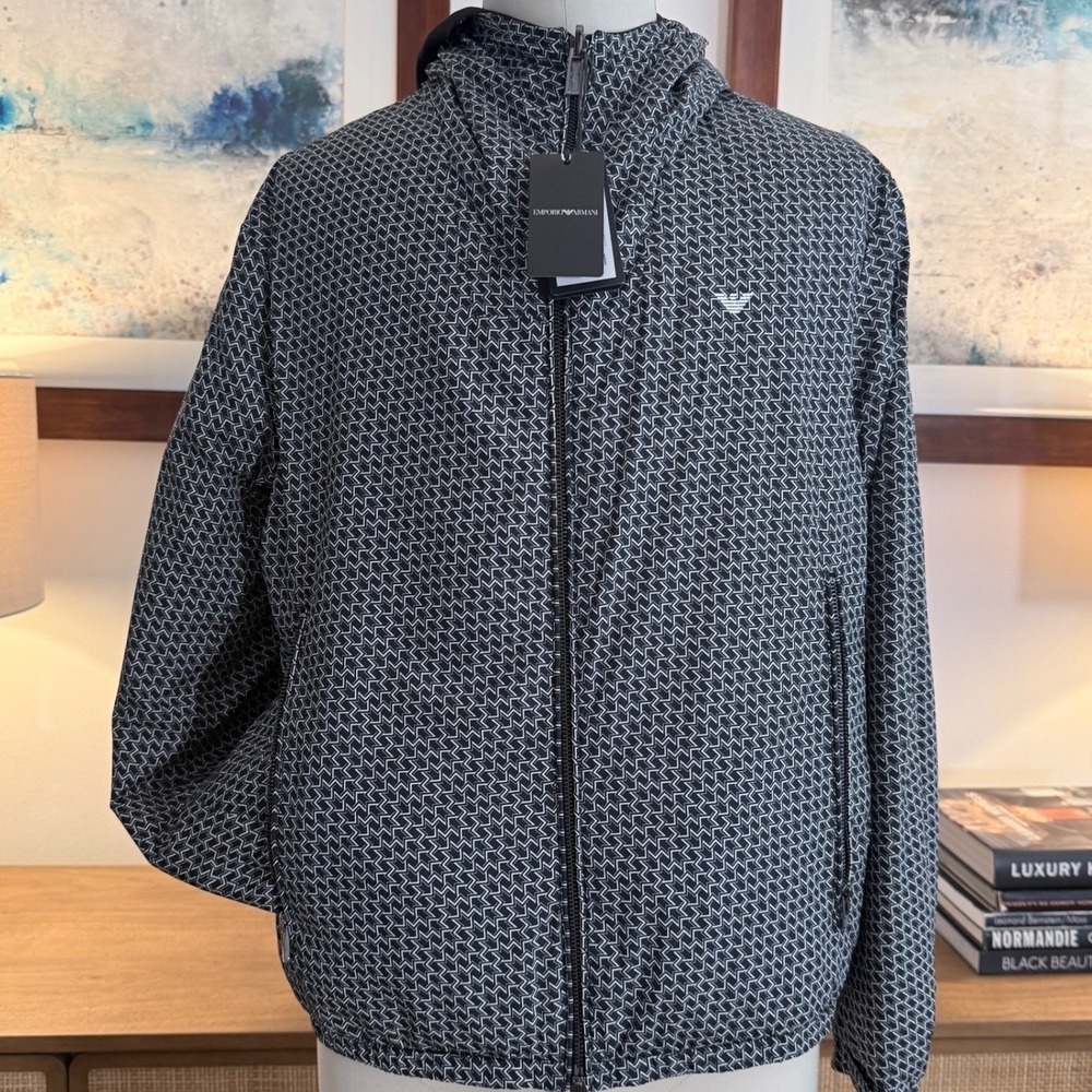 Emporio Armani Reversible Hooded Jacket 7V1B70 Black Geometric Star Print sz 48